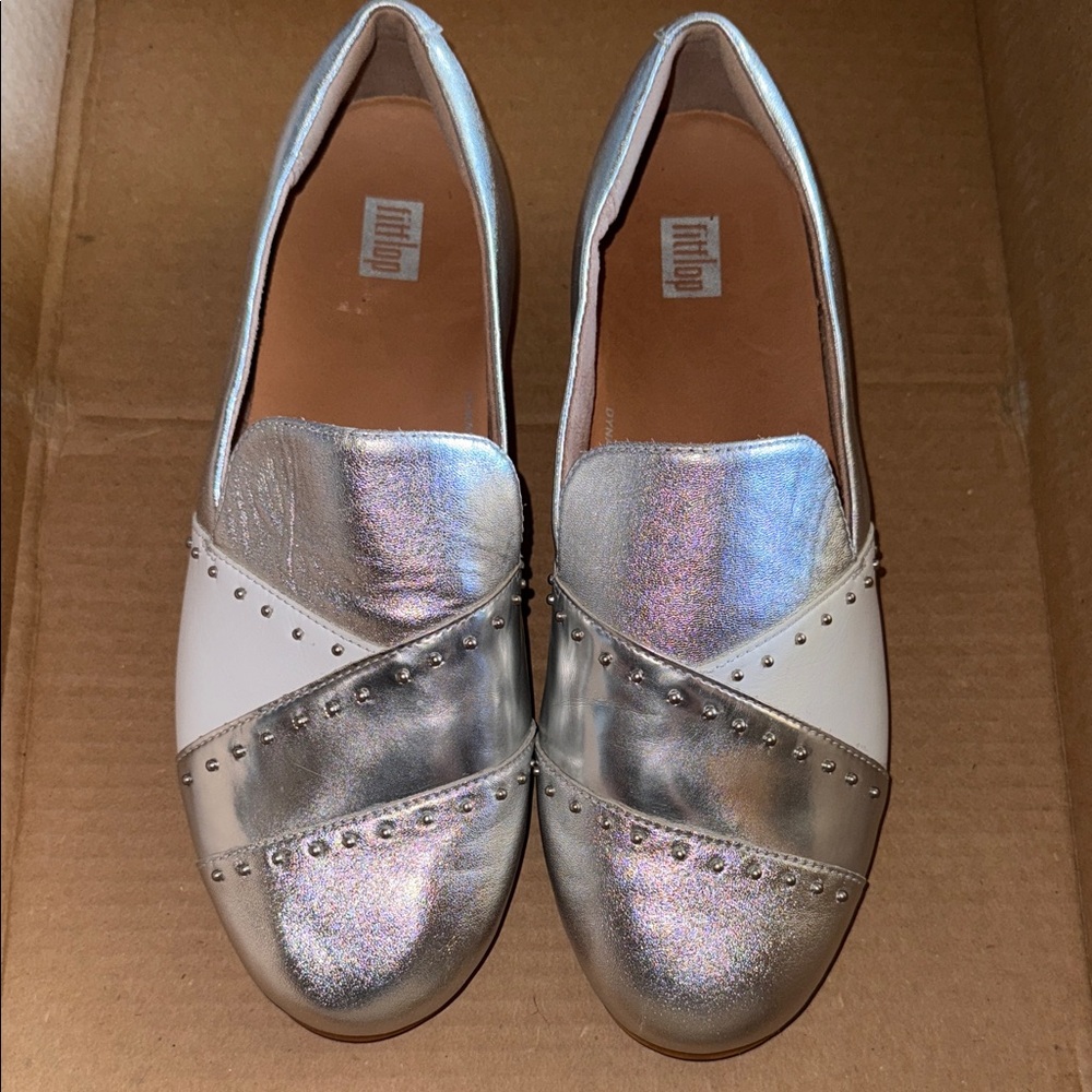 Fitflop Silver and White Women's Loafers